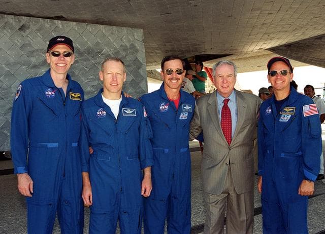 NASA image: KSC-01pp1494