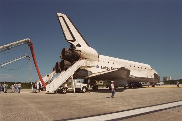 NASA image: KSC-01pp1505