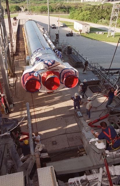 NASA image: KSC-01pp1552