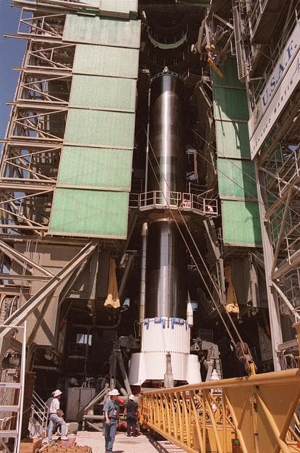 NASA image: KSC-01pp1555