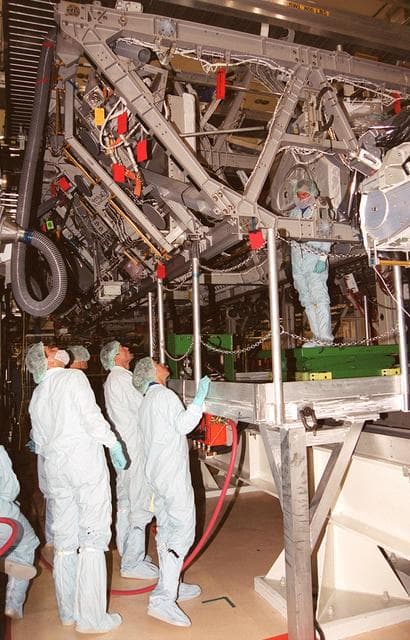 NASA image: KSC-01pp1564