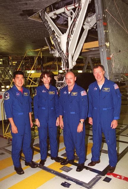 NASA image: KSC-01pp1582