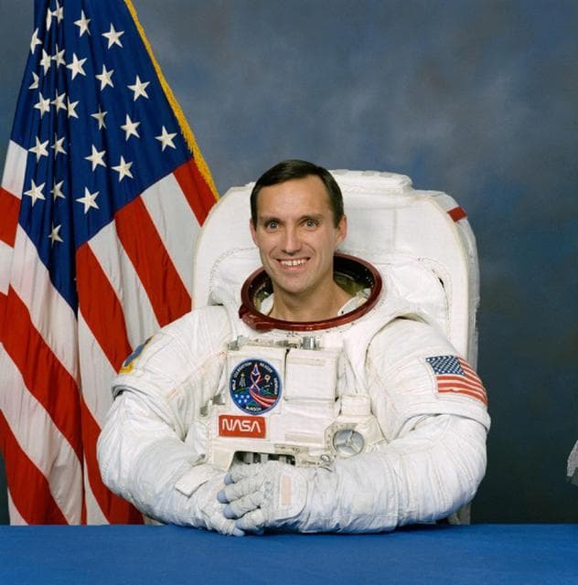 NASA image: KSC-01pp1585