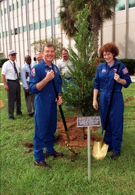 NASA image: KSC-01pp1620