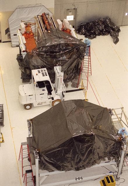 NASA image: KSC-01pp1630