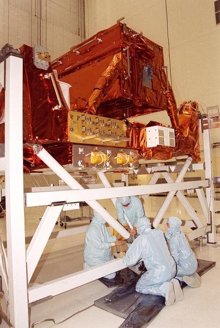 NASA image: KSC-01pp1633