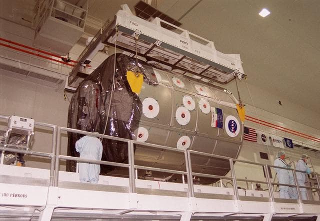 NASA image: KSC-01pp1634