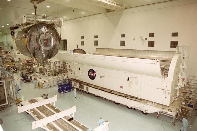 NASA image: KSC-01pp1637