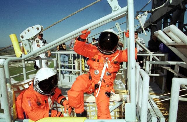 NASA image: KSC-01pp1689
