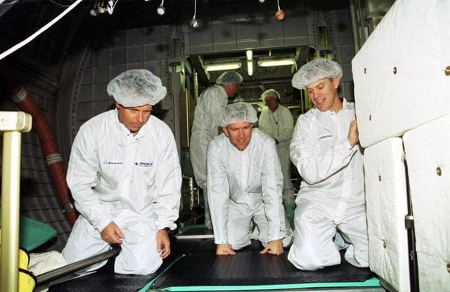 NASA image: KSC-01pp1693