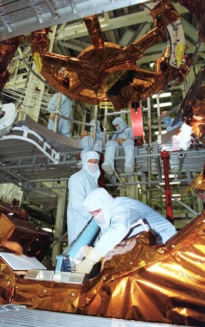 NASA image: KSC-01pp1728