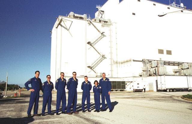 NASA image: KSC-01pp1737