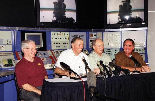 NASA image: KSC-01pp1748