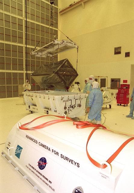 NASA image: KSC-01pp1758