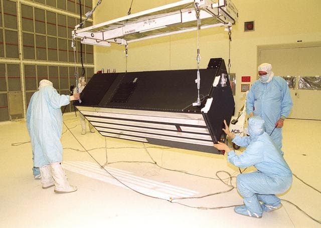 NASA image: KSC-01pp1760
