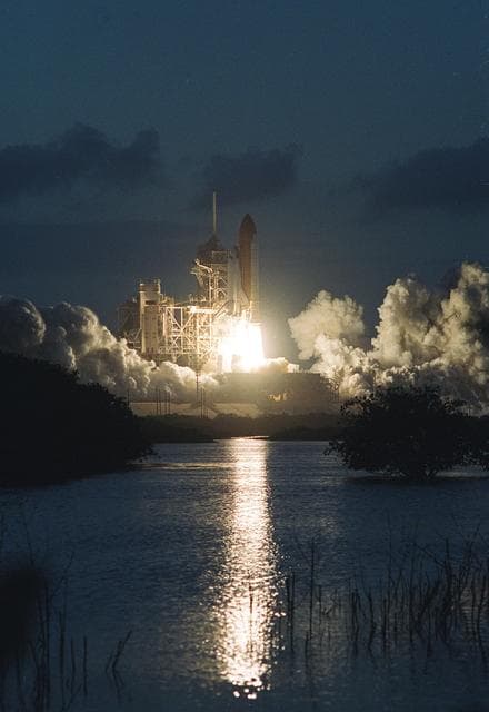 NASA image: KSC-01pp1792