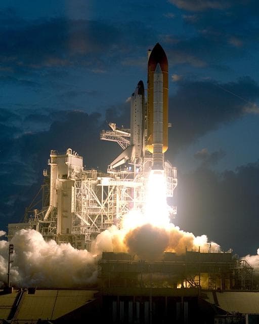 NASA image: KSC-01pp1810