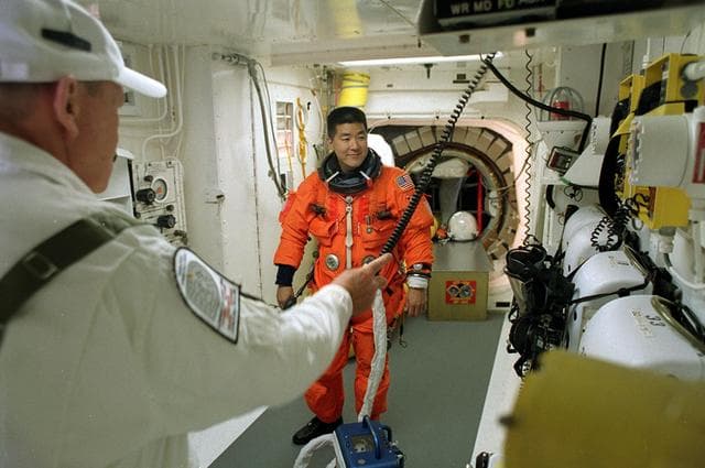NASA image: KSC-01pp1813