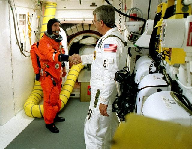 NASA image: KSC-01pp1816
