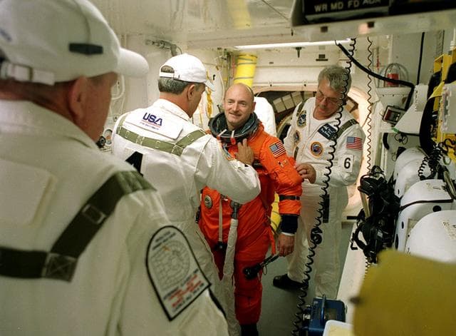 NASA image: KSC-01pp1817