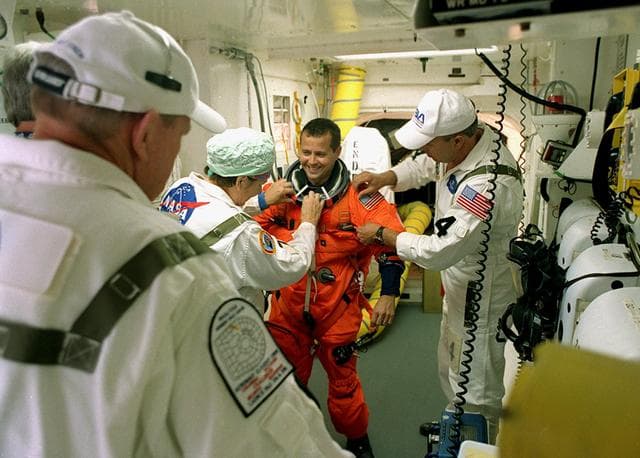 NASA image: KSC-01pp1818