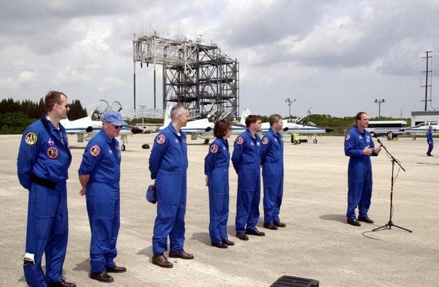 NASA image: KSC-02PD0374