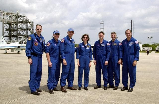 NASA image: KSC-02PD0376