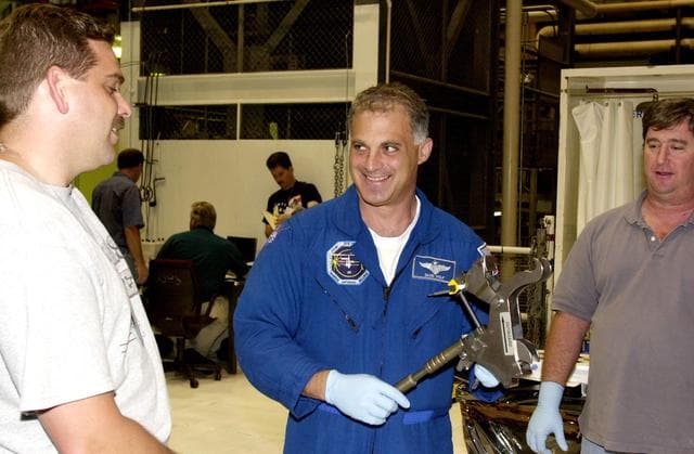 NASA image: KSC-02PD1066
