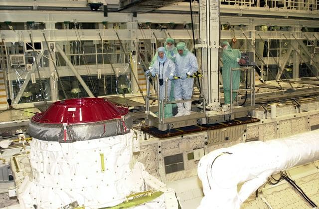 NASA image: KSC-02PD1072