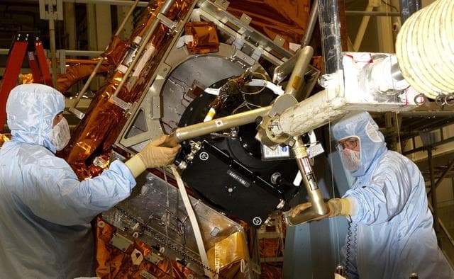NASA image: KSC-02pd0095