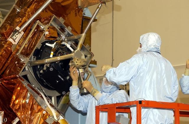 NASA image: KSC-02pd0098