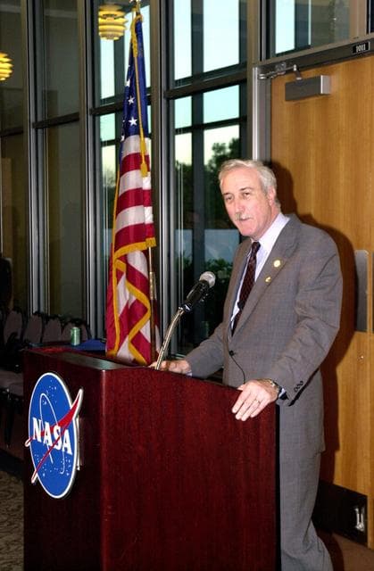 NASA image: KSC-02pd0132