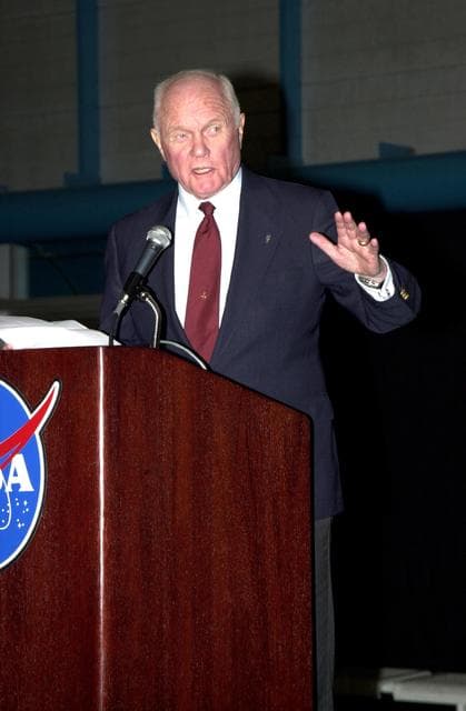 NASA image: KSC-02pd0194