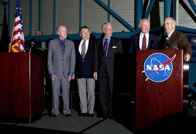 NASA image: KSC-02pd0198