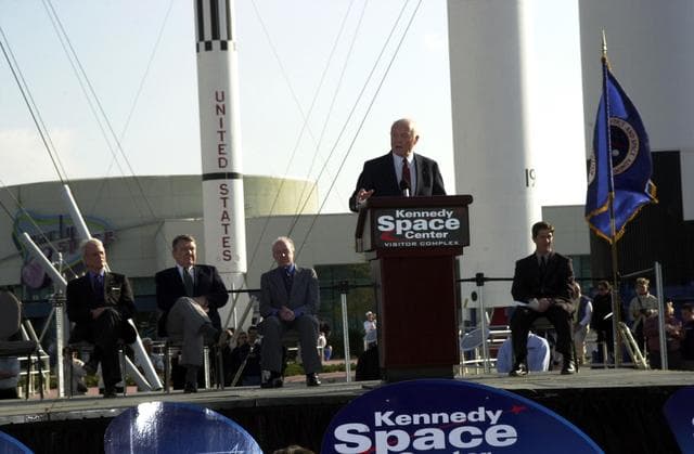 NASA image: KSC-02pd0204