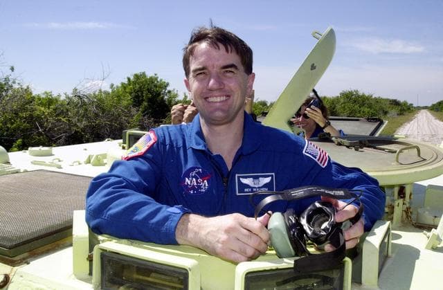 NASA image: KSC-02pd0301