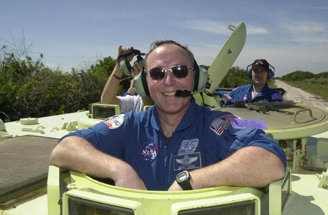 NASA image: KSC-02pd0303