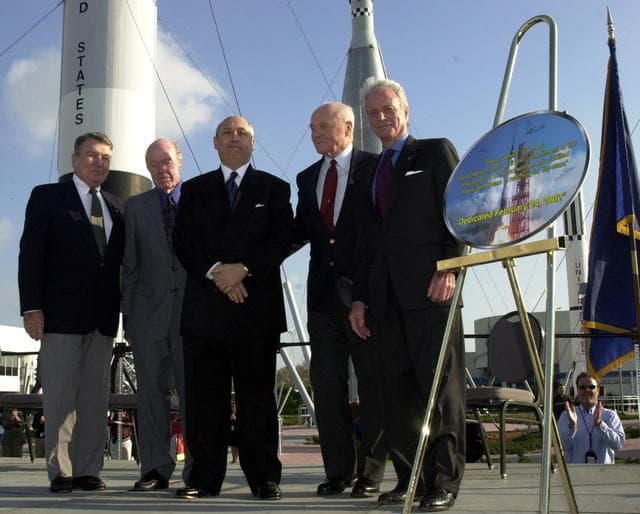 NASA image: KSC-02pd0353