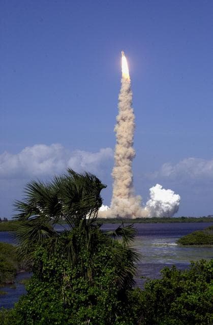 NASA image: KSC-02pd0450