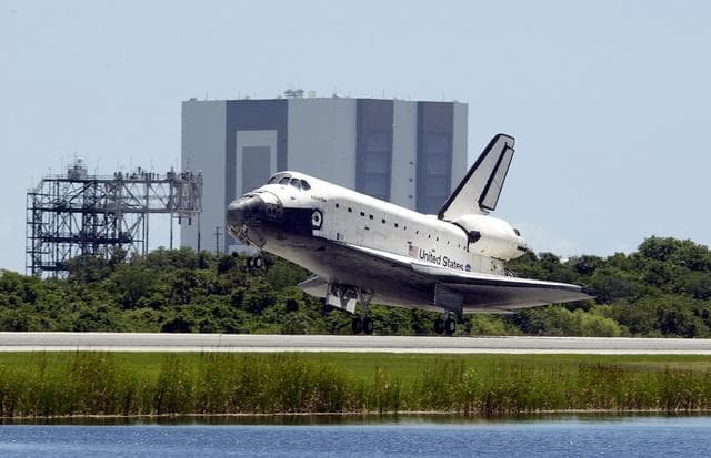 NASA image: KSC-02pd0511