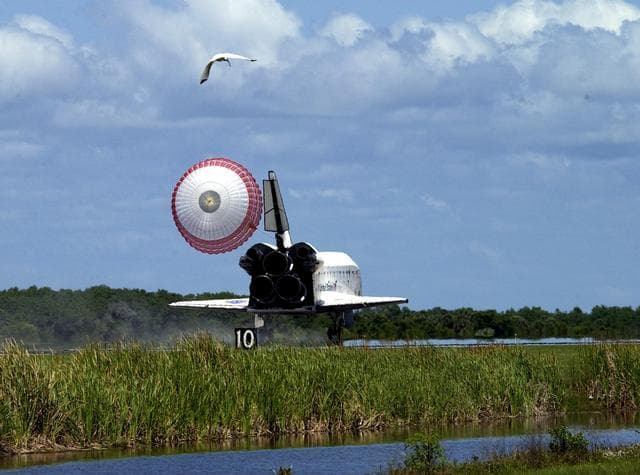 NASA image: KSC-02pd0521