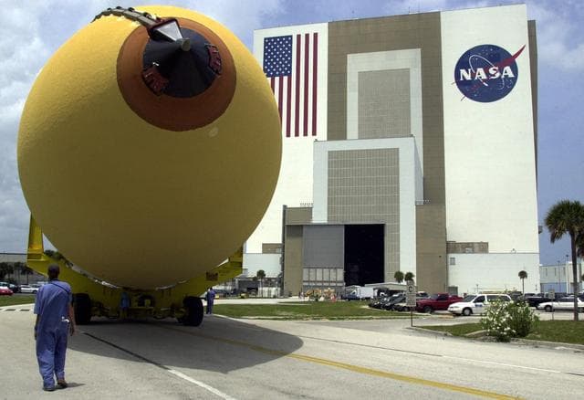 NASA image: KSC-02pd0562