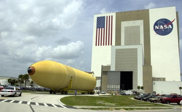 NASA image: KSC-02pd0563