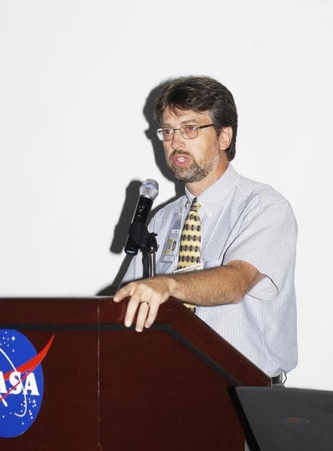 NASA image: KSC-02pd0659