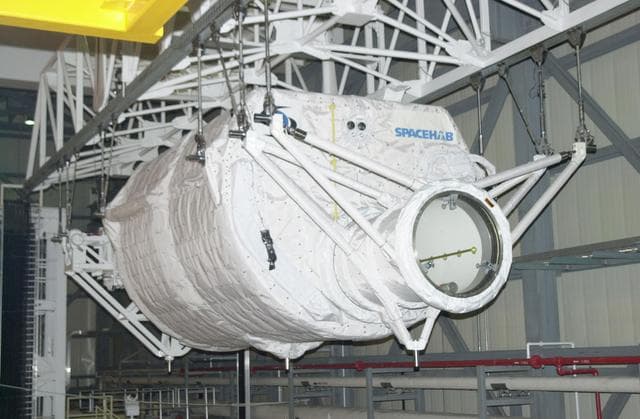 NASA image: KSC-02pd0747