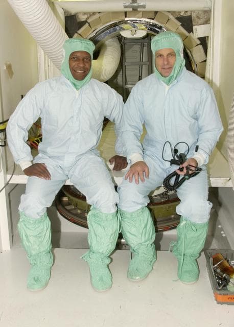 NASA image: KSC-02pd0755