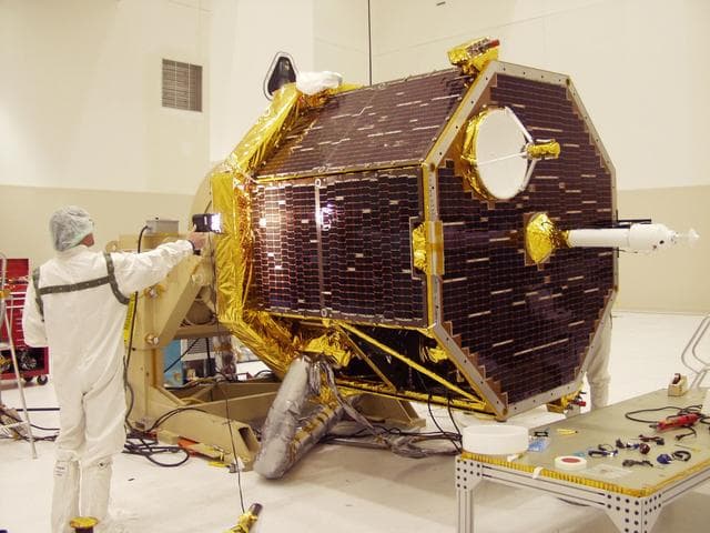 NASA image: KSC-02pd0806