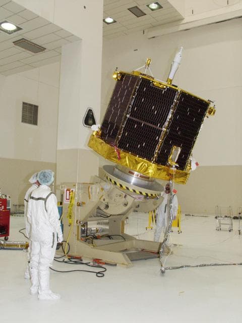 NASA image: KSC-02pd0824