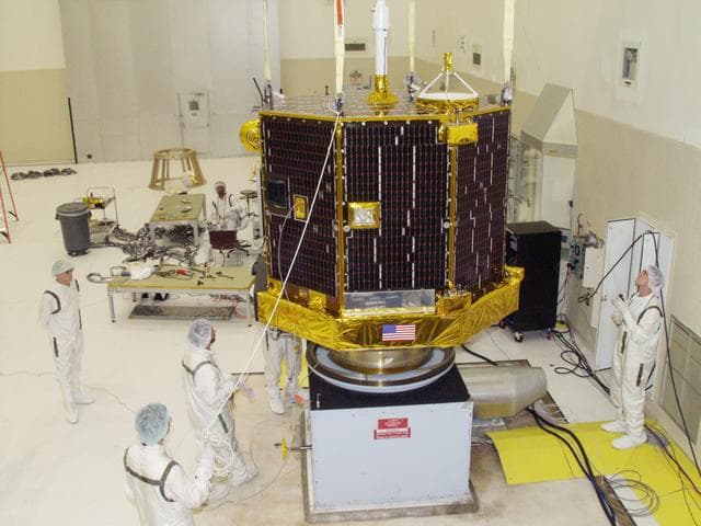 NASA image: KSC-02pd0826