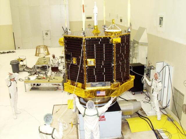 NASA image: KSC-02pd0827